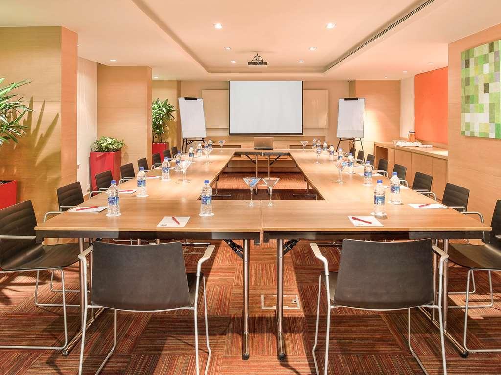 Ibis Kochi City Centre - An Accor Brand Zewnętrze zdjęcie