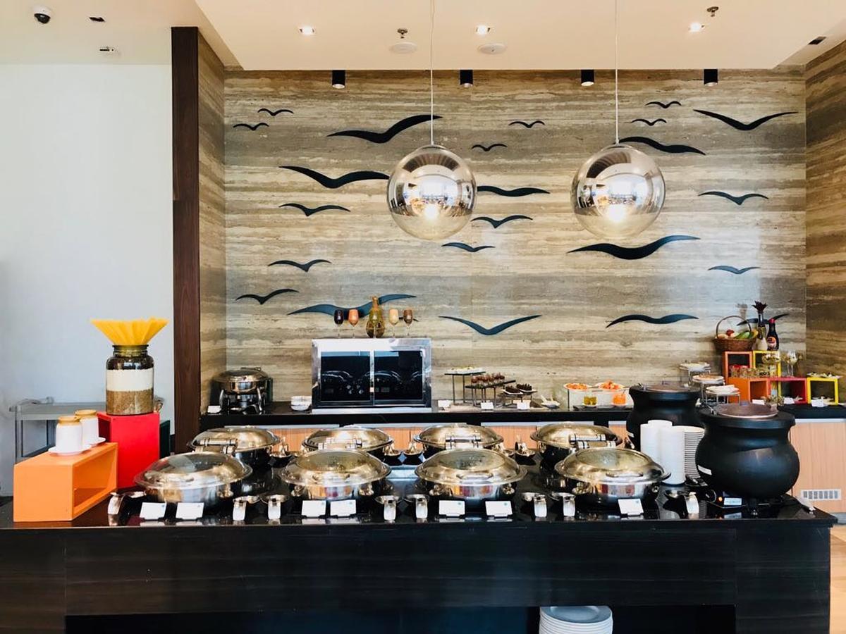 Ibis Kochi City Centre - An Accor Brand Zewnętrze zdjęcie