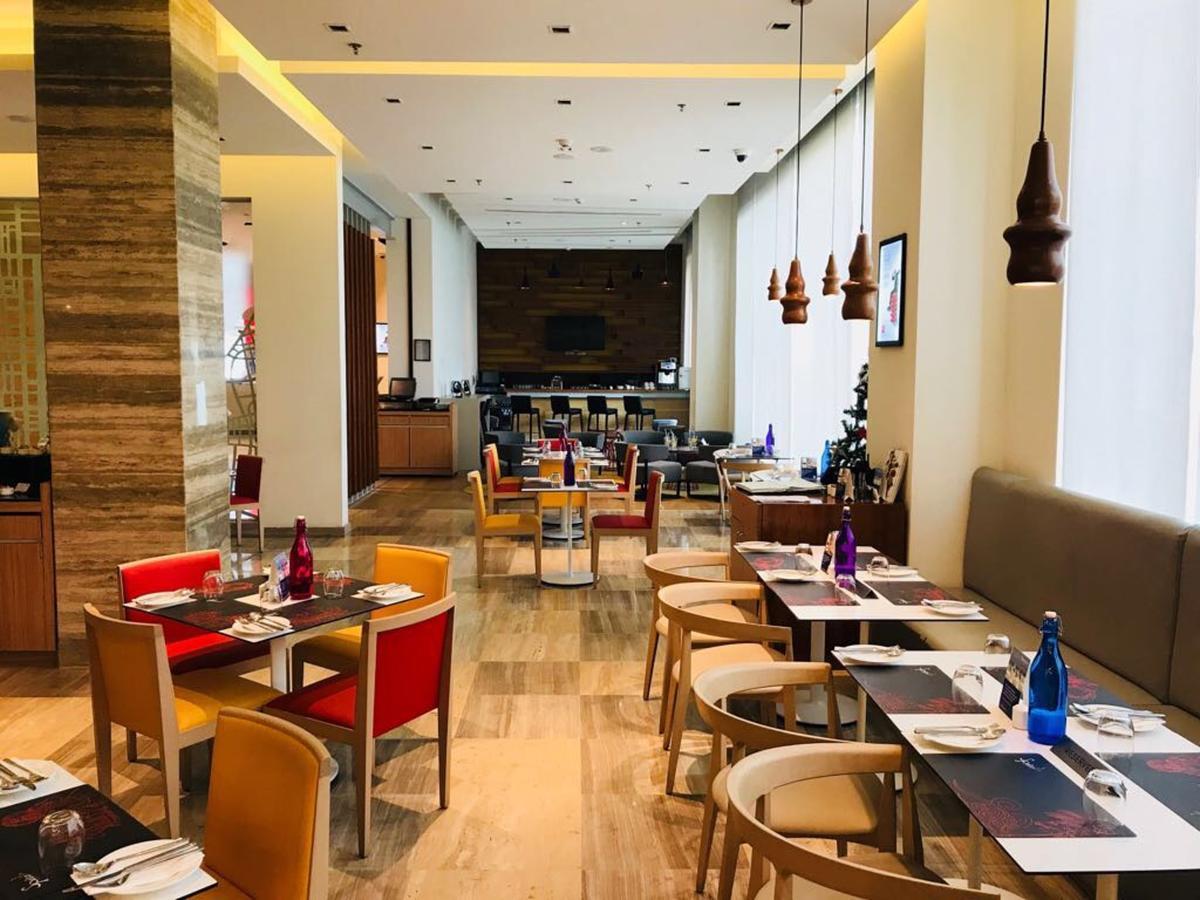 Ibis Kochi City Centre - An Accor Brand Zewnętrze zdjęcie